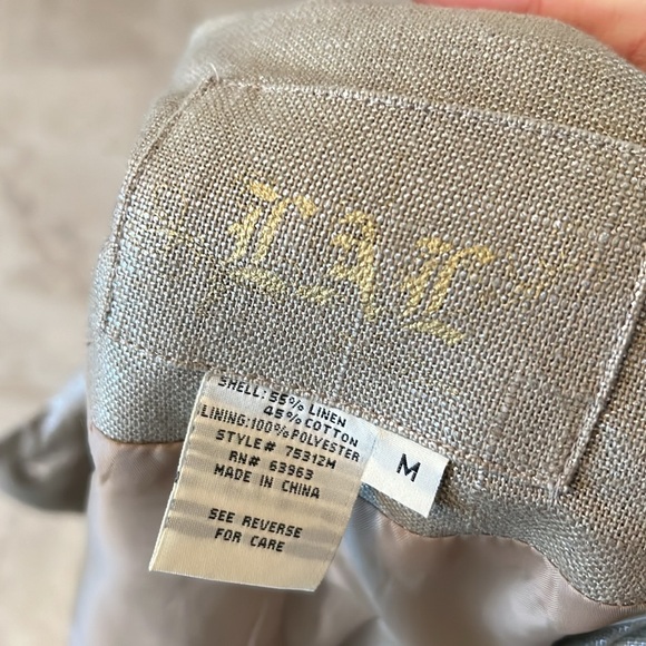 Free- jacket - Picture 2 of 2